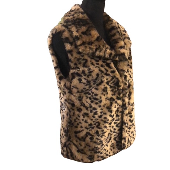 JACK BY BB DAKOTA LEOPARD PRINT FAUX FUR VEST TAN BLACK SIZE SMALL - Picture 1 of 15